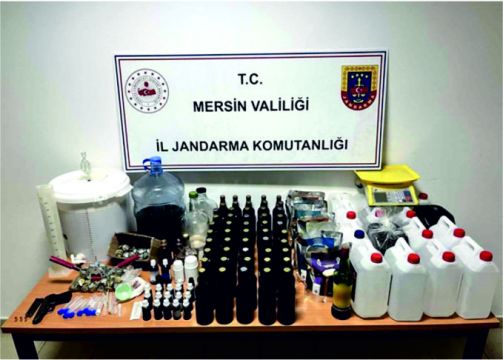 SAHTE İÇKİ ÜRETİP SATAN ŞÜPHELİ YAKALANDI